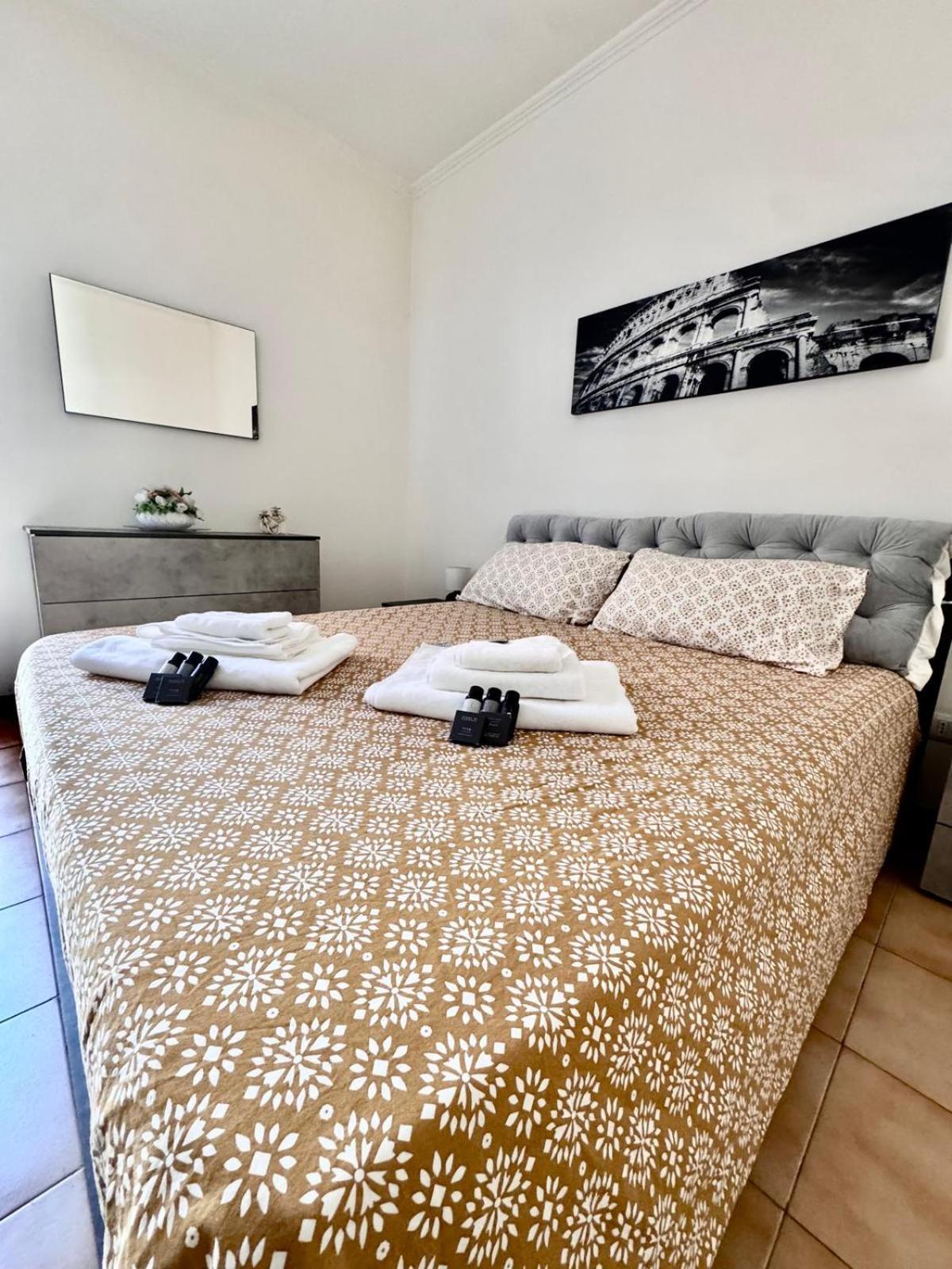 The Big House Cinecitta Metro A Apartment Rom