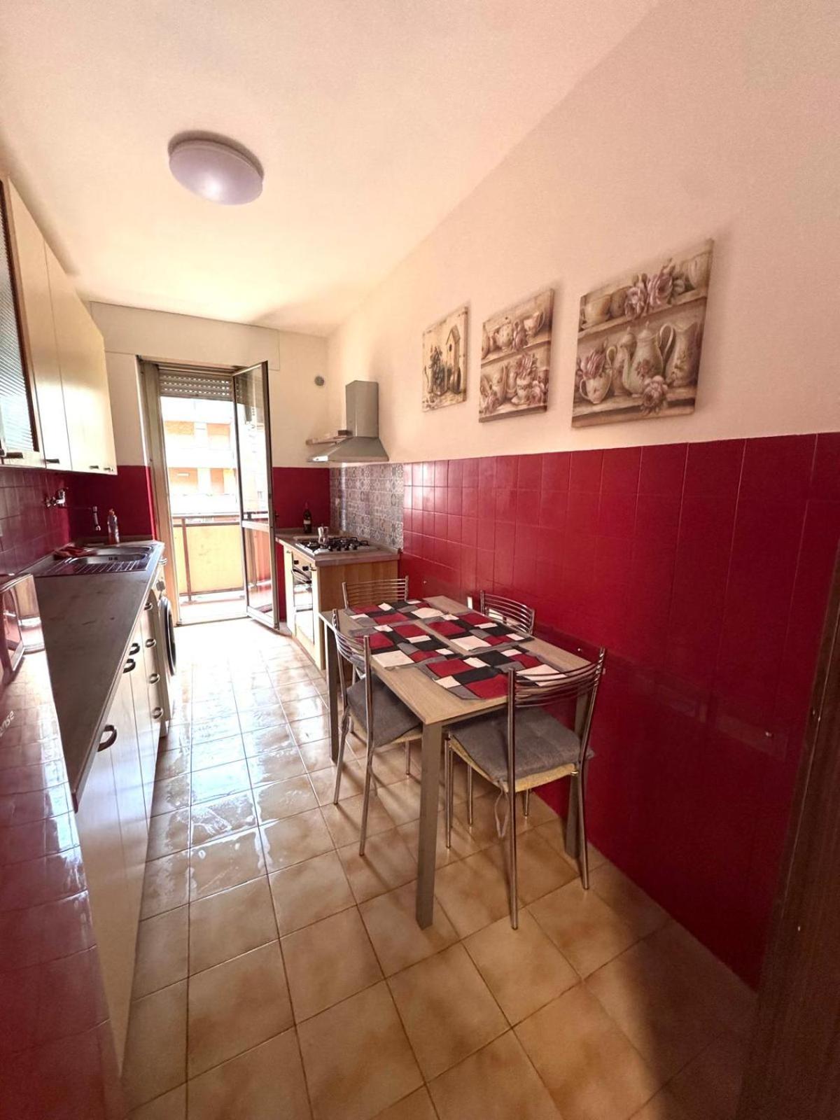 The Big House Cinecitta Metro A Apartment *