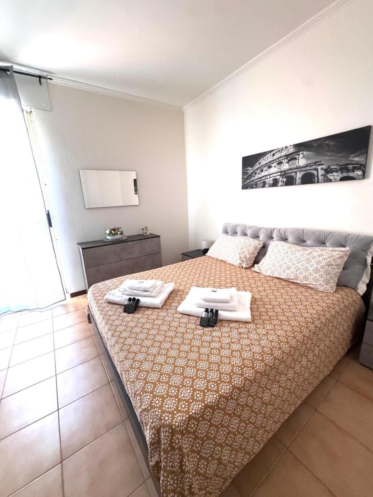Apartment The Big House Cinecitta Metro A Rom